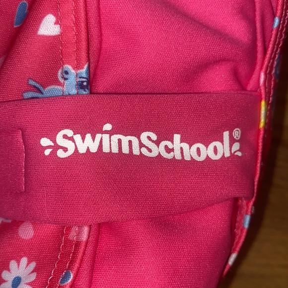 Pink floaties - Picture 2 of 3